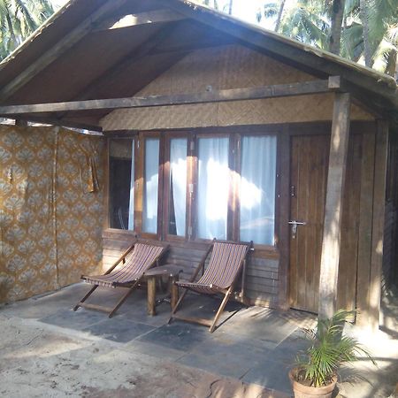 Cafe Del Mar Beach Bungalows Hotell Palolem Exteriör bild